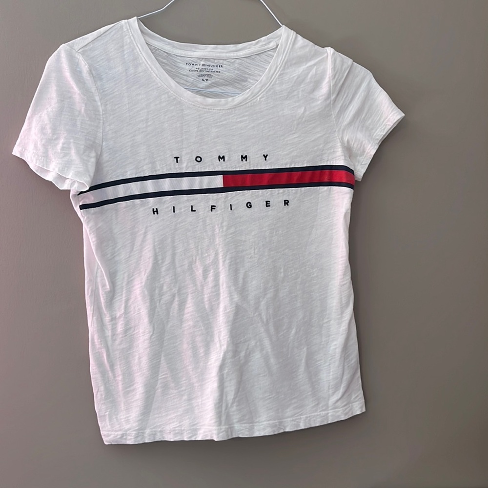 Tommy Hilfiger size S logo tshirt